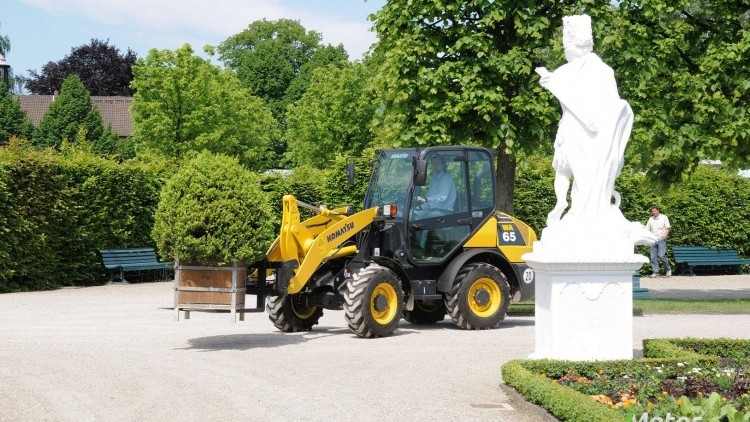 Komatsu WA 90-6