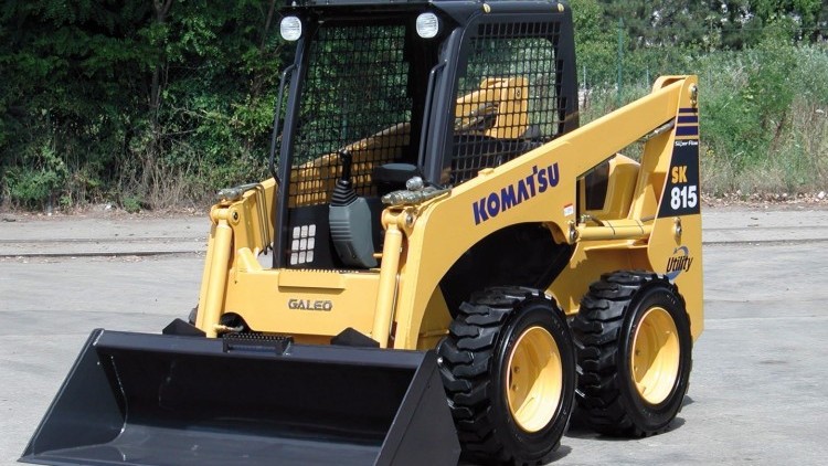 Komatsu SK 815-5